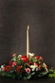 Bright Candle Table Centre